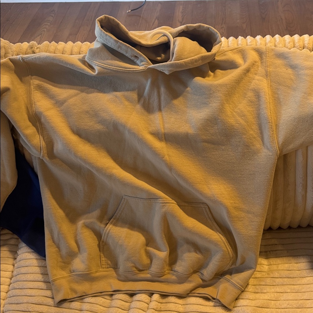 Gildan Cream Heavy Blend Hoodie
